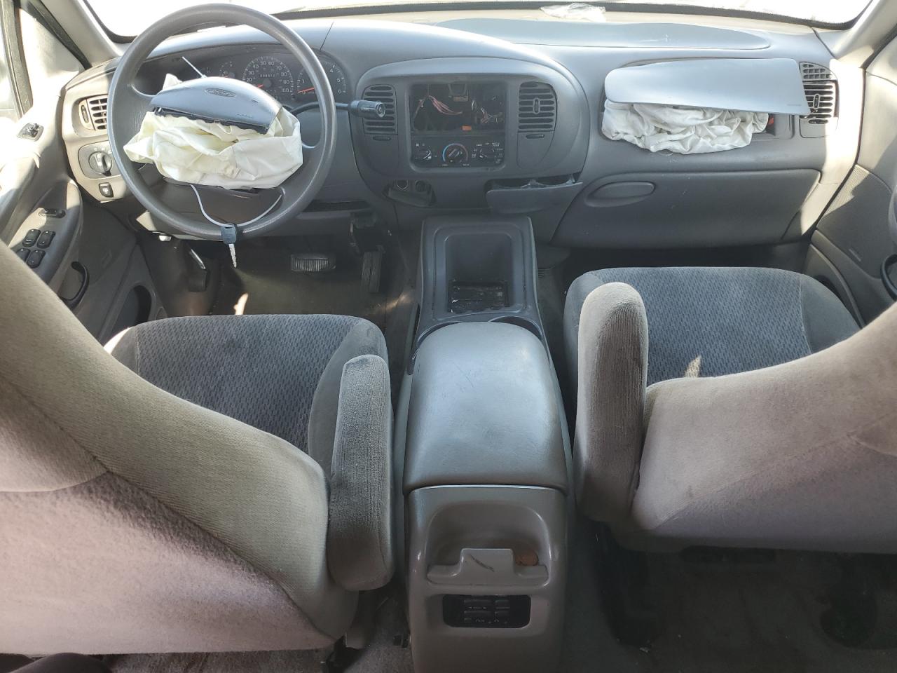 1998 Ford Expedition VIN: 1FMRU1768WLB42451 Lot: 58838464