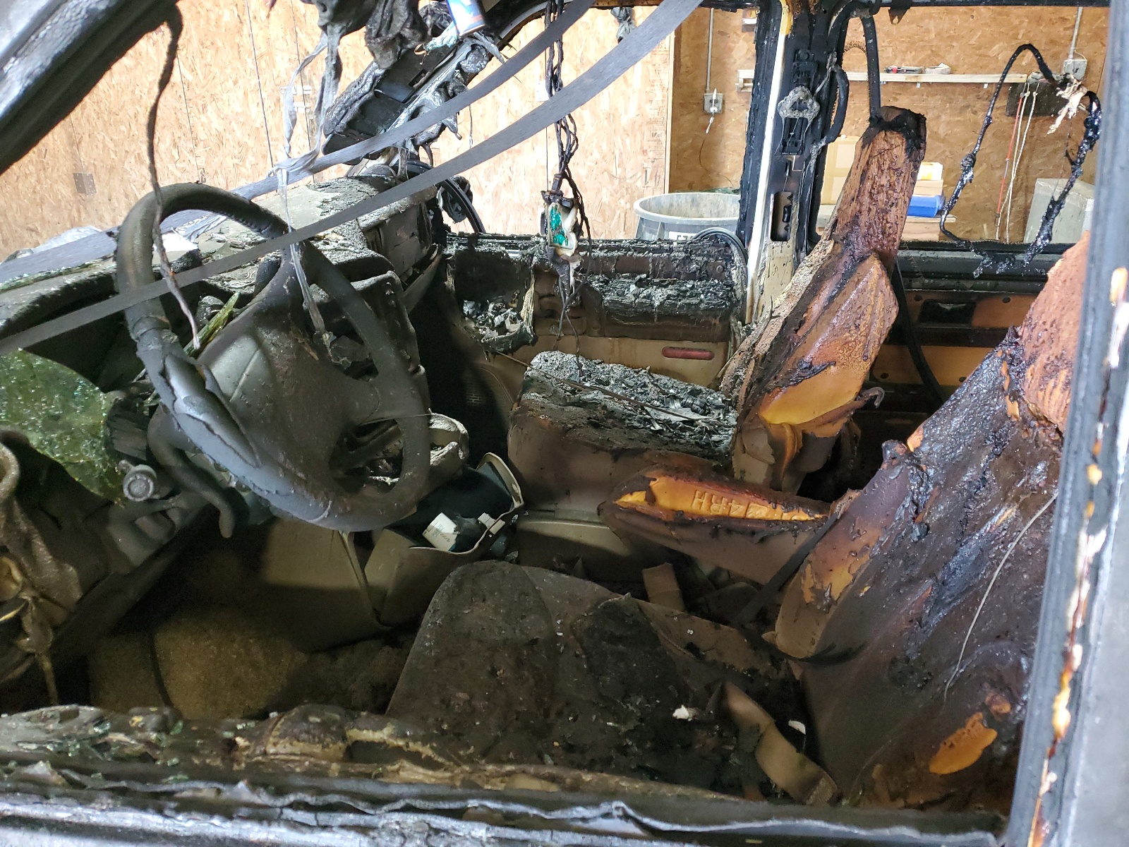 1GDDM19W4VB554488 1997 GMC Safari Xt