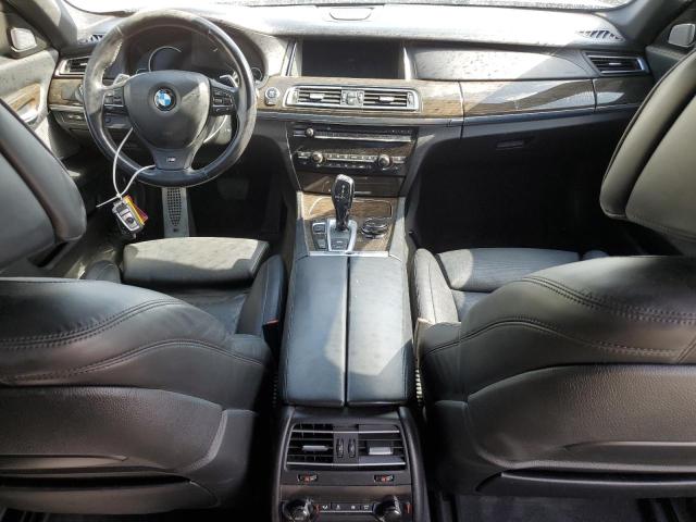  BMW 7 SERIES 2014 Сріблястий