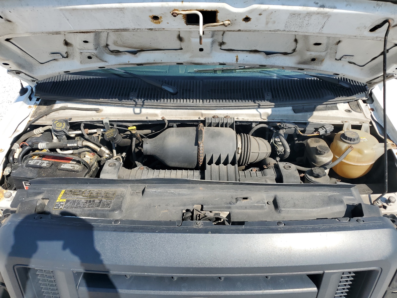 1FTNE2EW9BDA62122 2011 Ford Econoline E250 Van