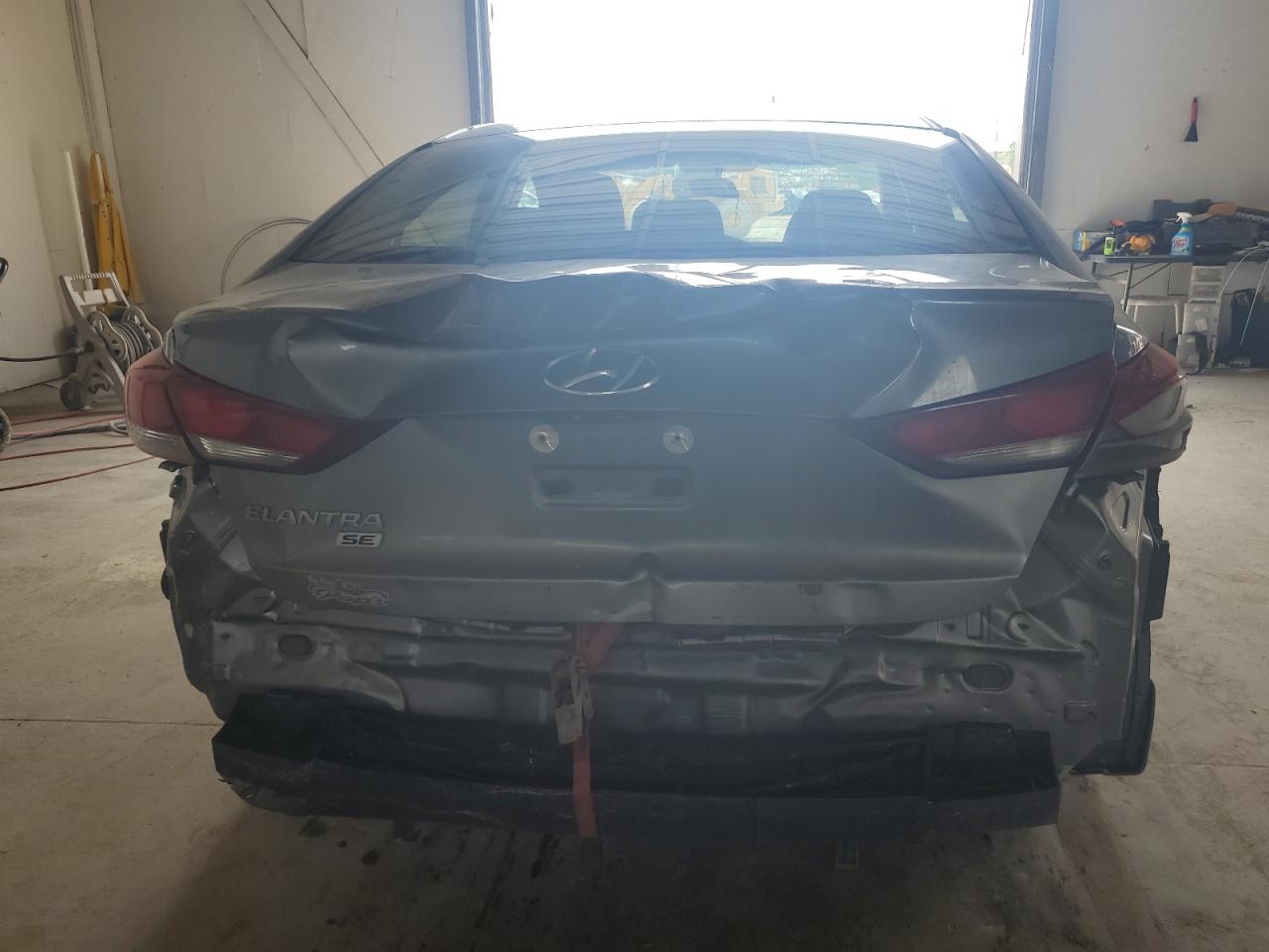 KMHD74LF0JU577668 2018 Hyundai Elantra Se