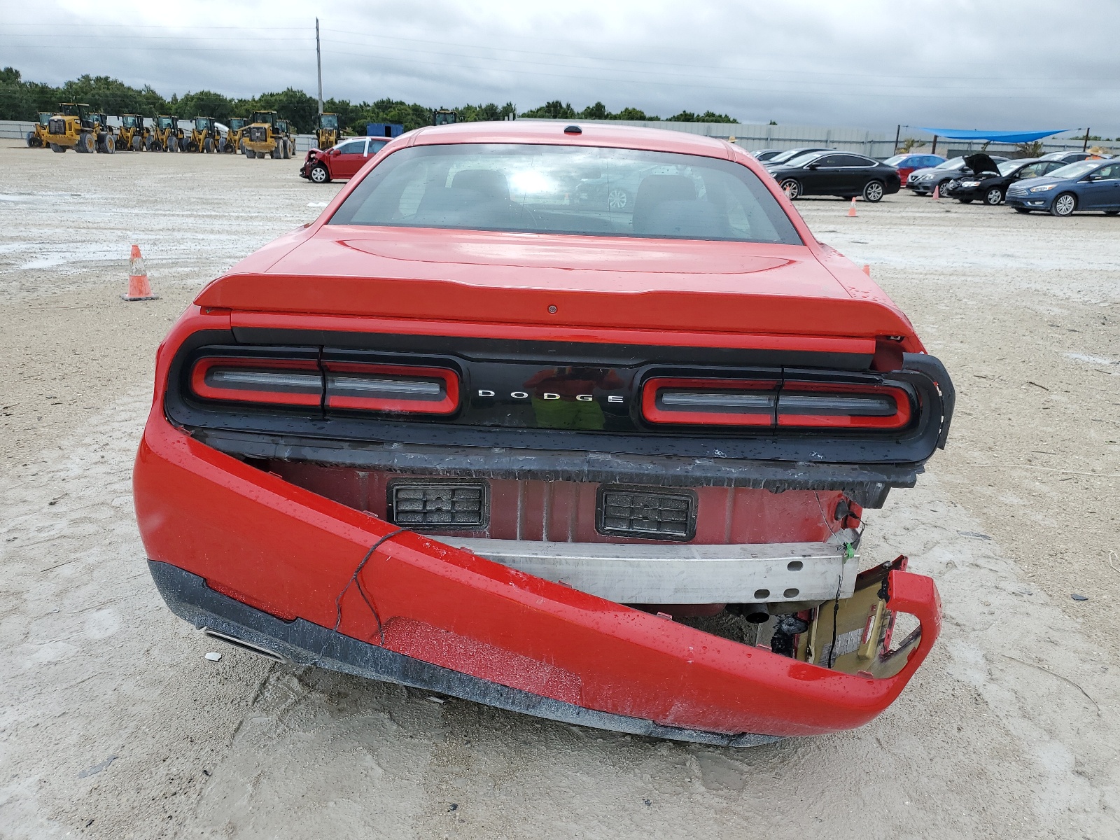 2C3CDZAG9KH525661 2019 Dodge Challenger Sxt