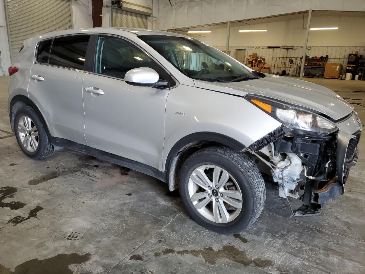 VIN KNDPMCAC7H7095687 2017 KIA SPORTAGE no.4