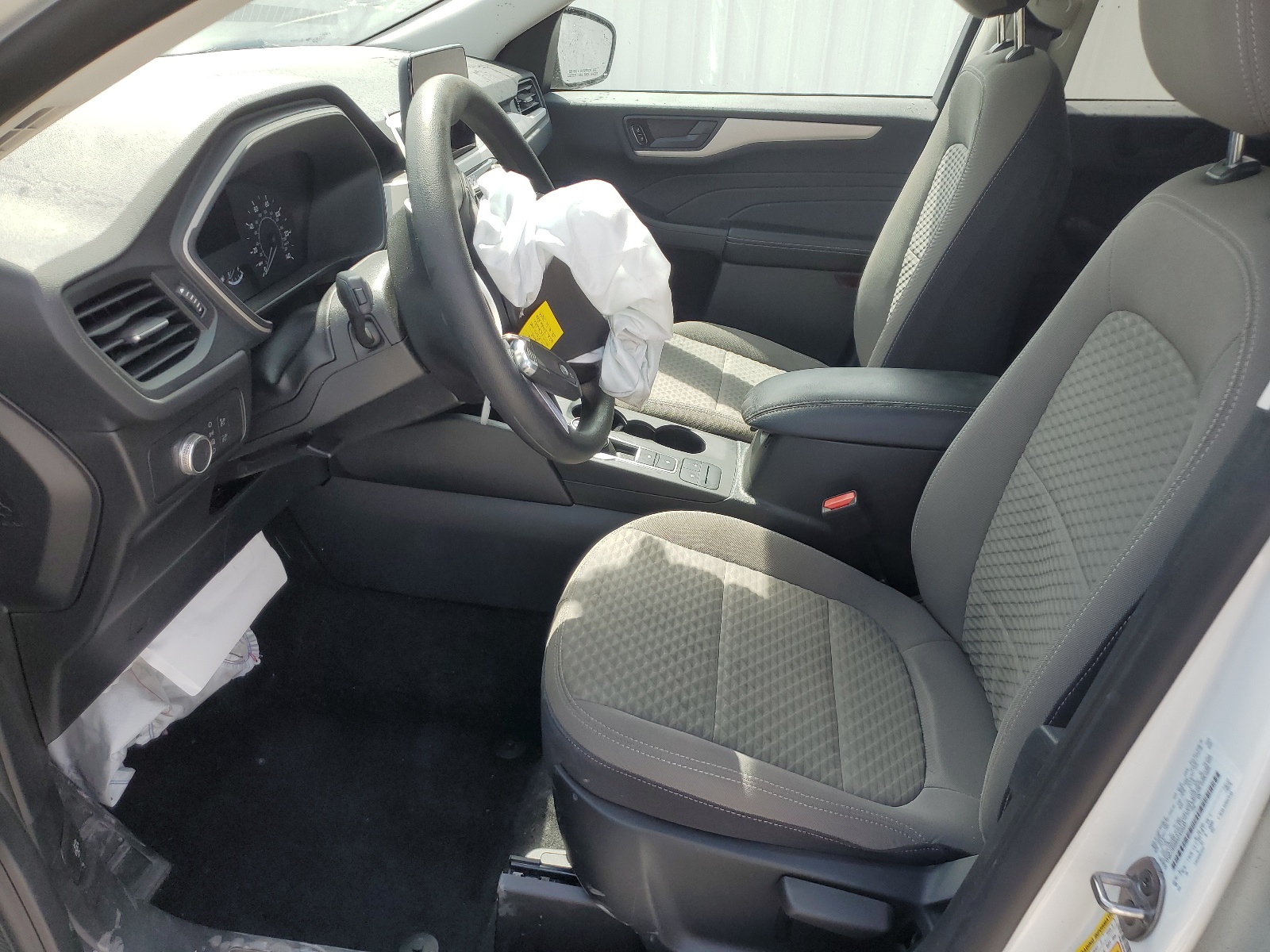 1FMCU9G66NUA60957 2022 Ford Escape Se