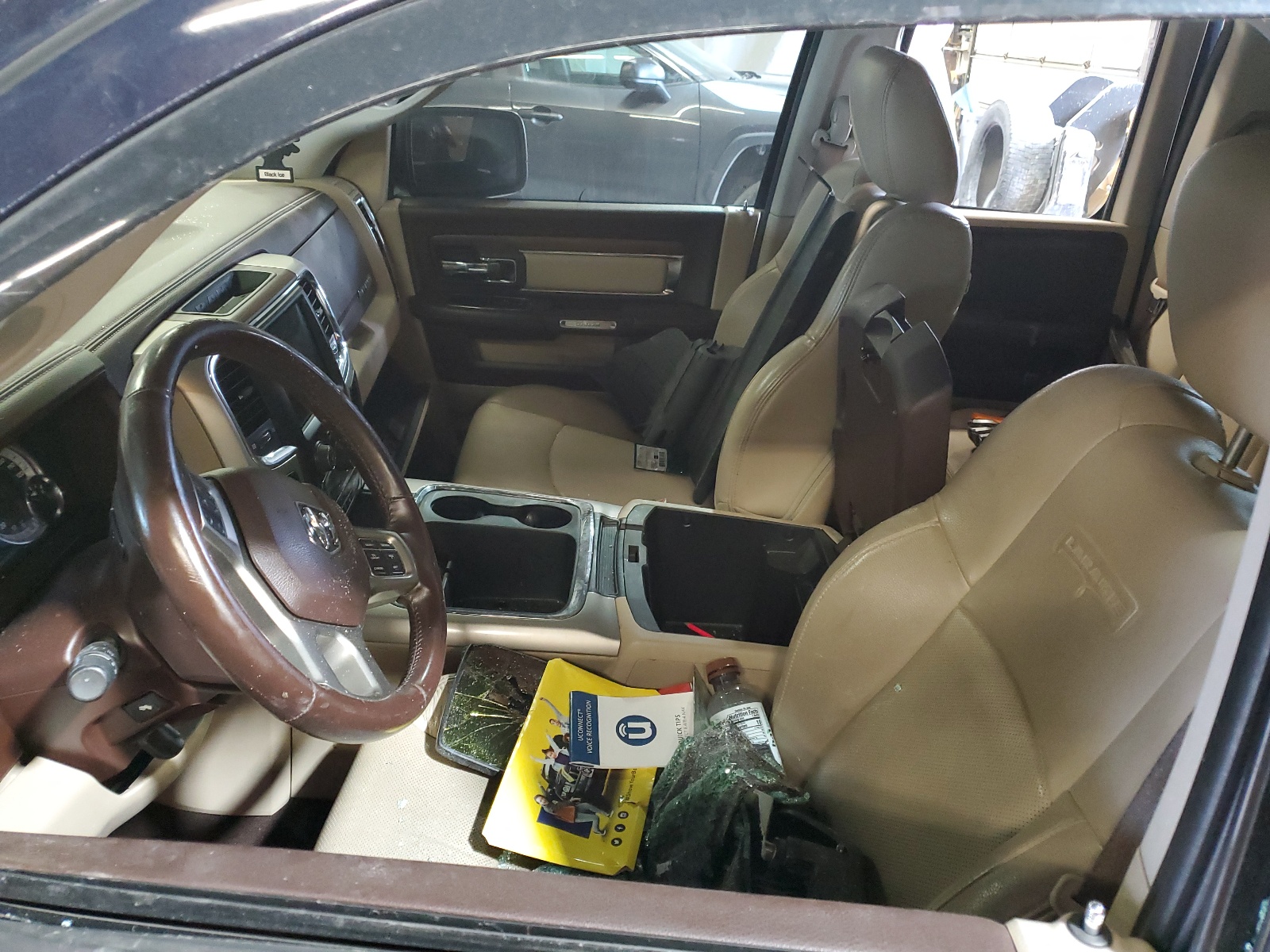 1C6RR7JG5GS338324 2016 Ram 1500 Laramie