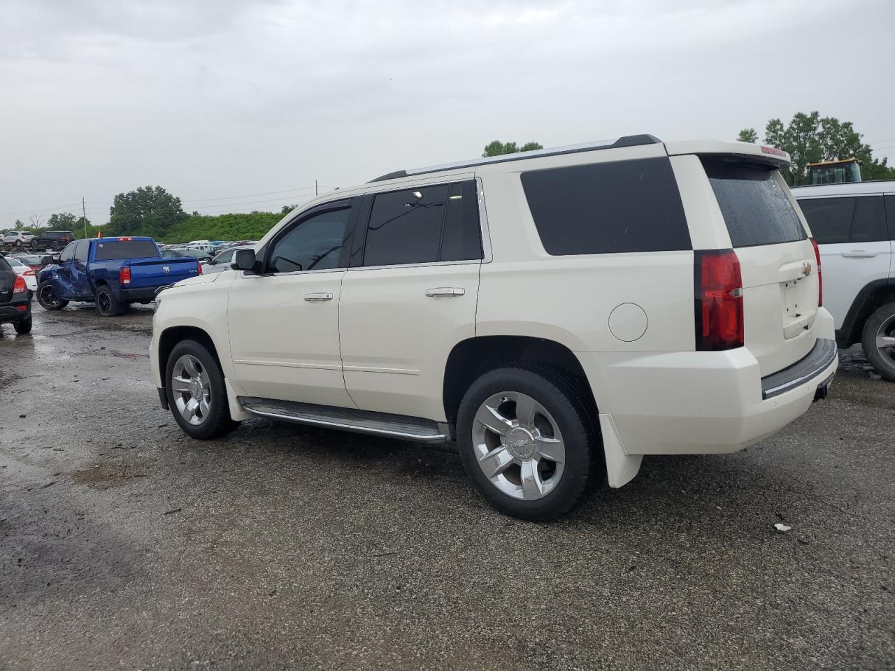 1GNSKCKC1FR176353 2015 CHEVROLET TAHOE - Image 2