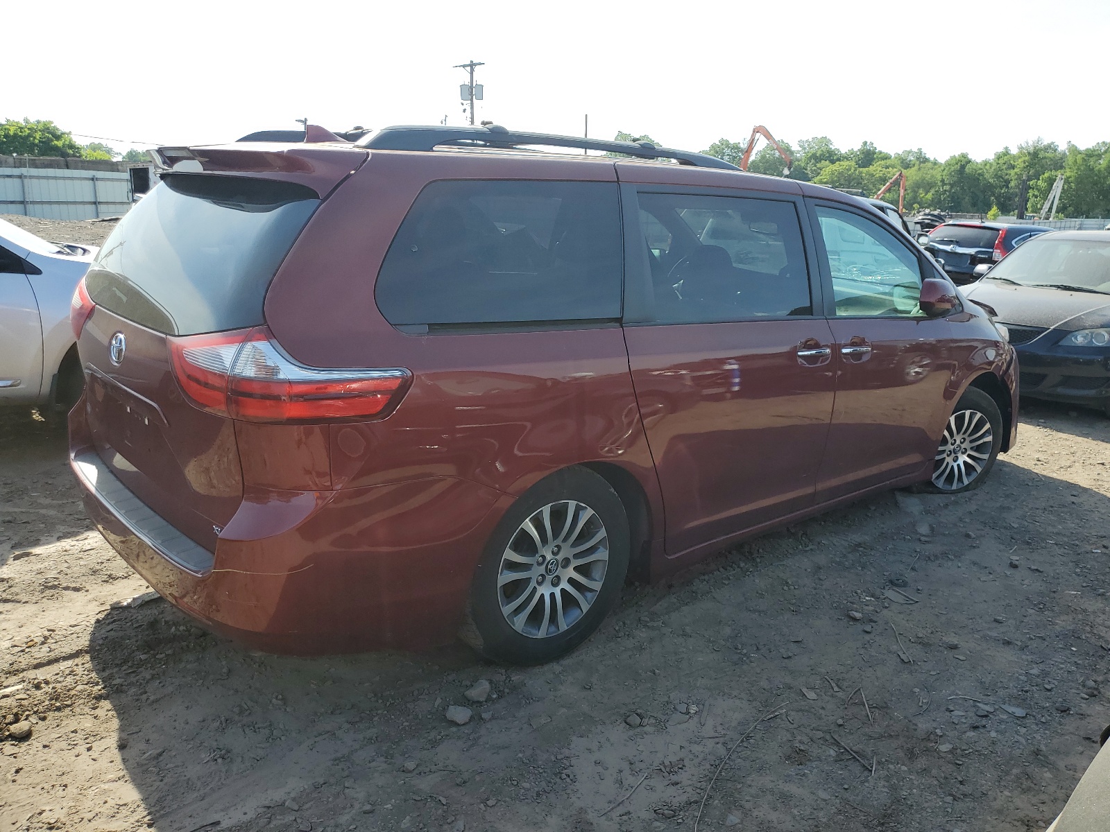 5TDYZ3DC4LS043627 2020 Toyota Sienna Xle