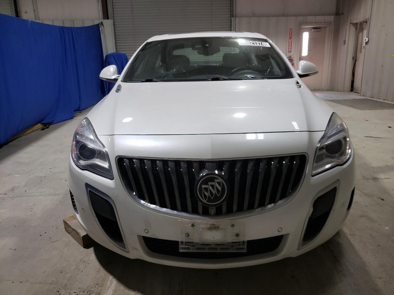 2017 Buick Regal - Image 5