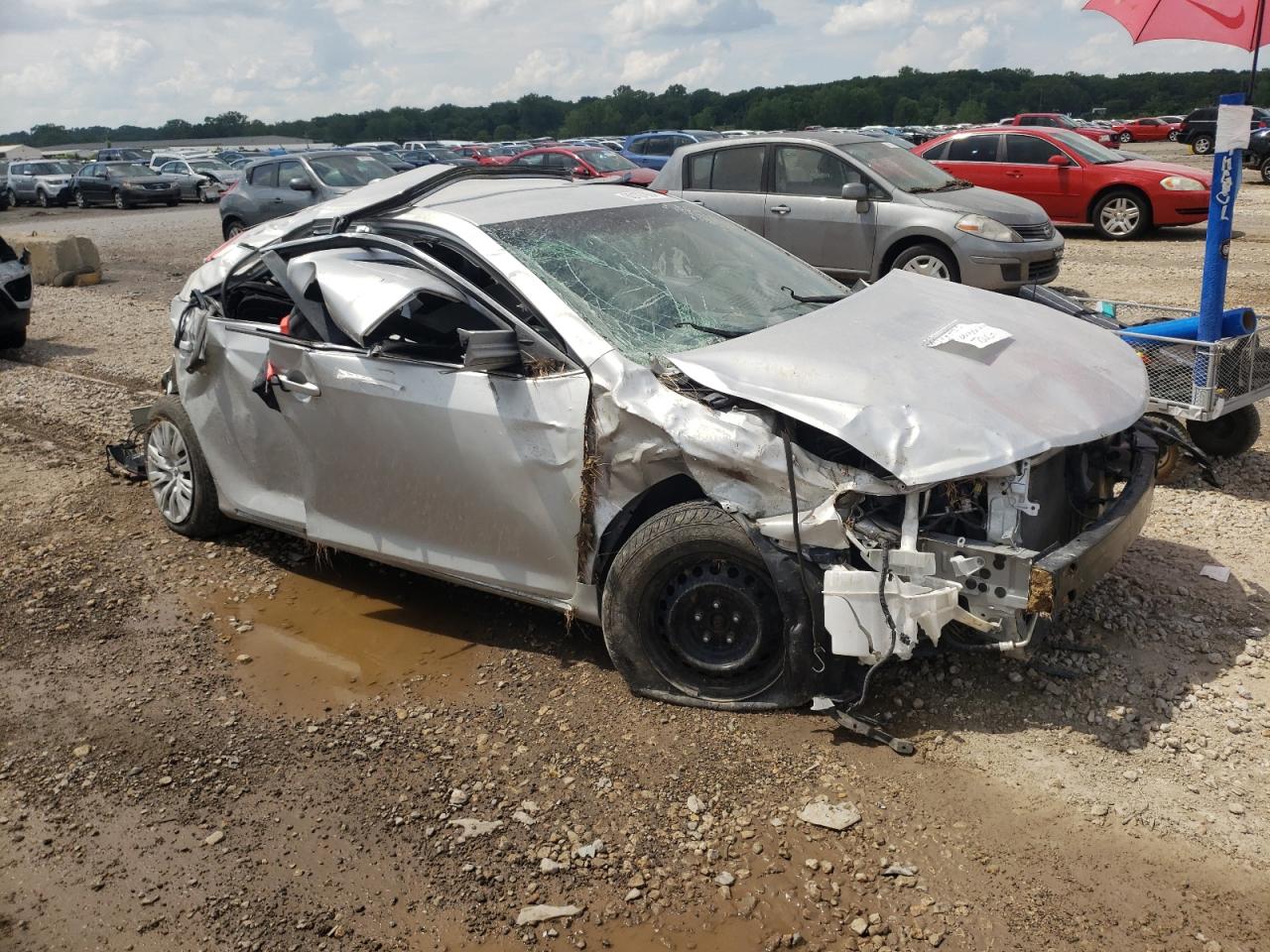 2014 Toyota Camry - Image 4
