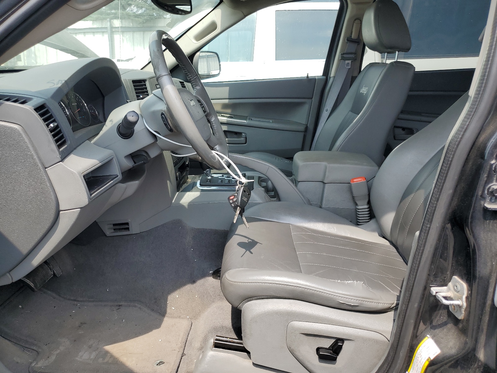 1J8HR48N87C682692 2007 Jeep Grand Cherokee Laredo