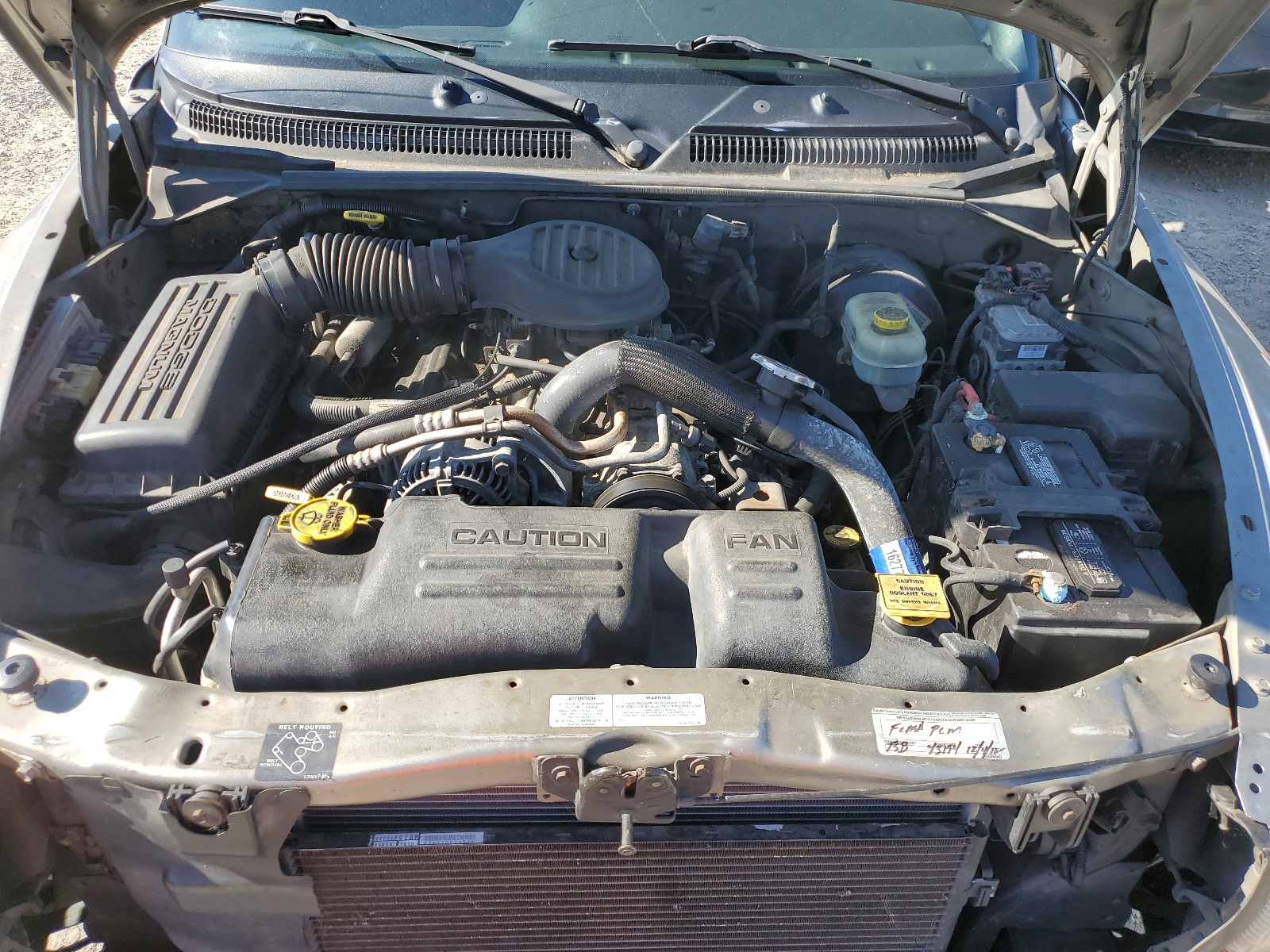 1B4HS28Z8YF285256 2000 Dodge Durango