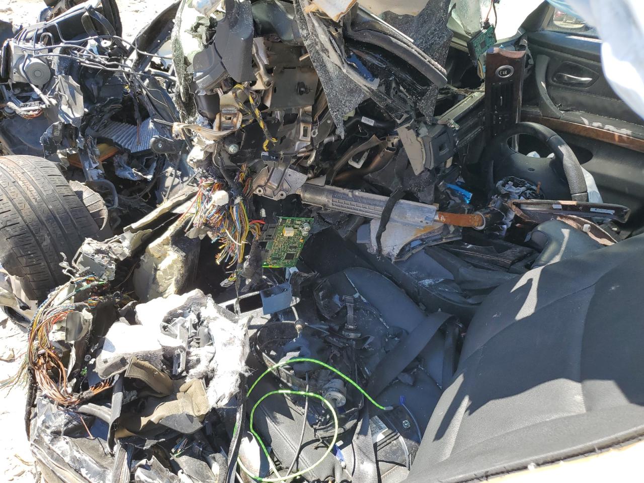 2008 BMW 328 Xi VIN: WBAVC93598K042768 Lot: 58085914