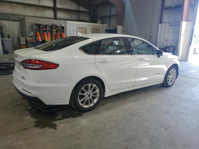  FORD FUSION 2019 Білий