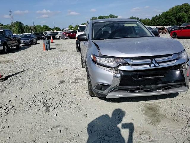 2016 Mitsubishi Outlander Es VIN: JA4AD2A32GZ008100 Lot: 59218834