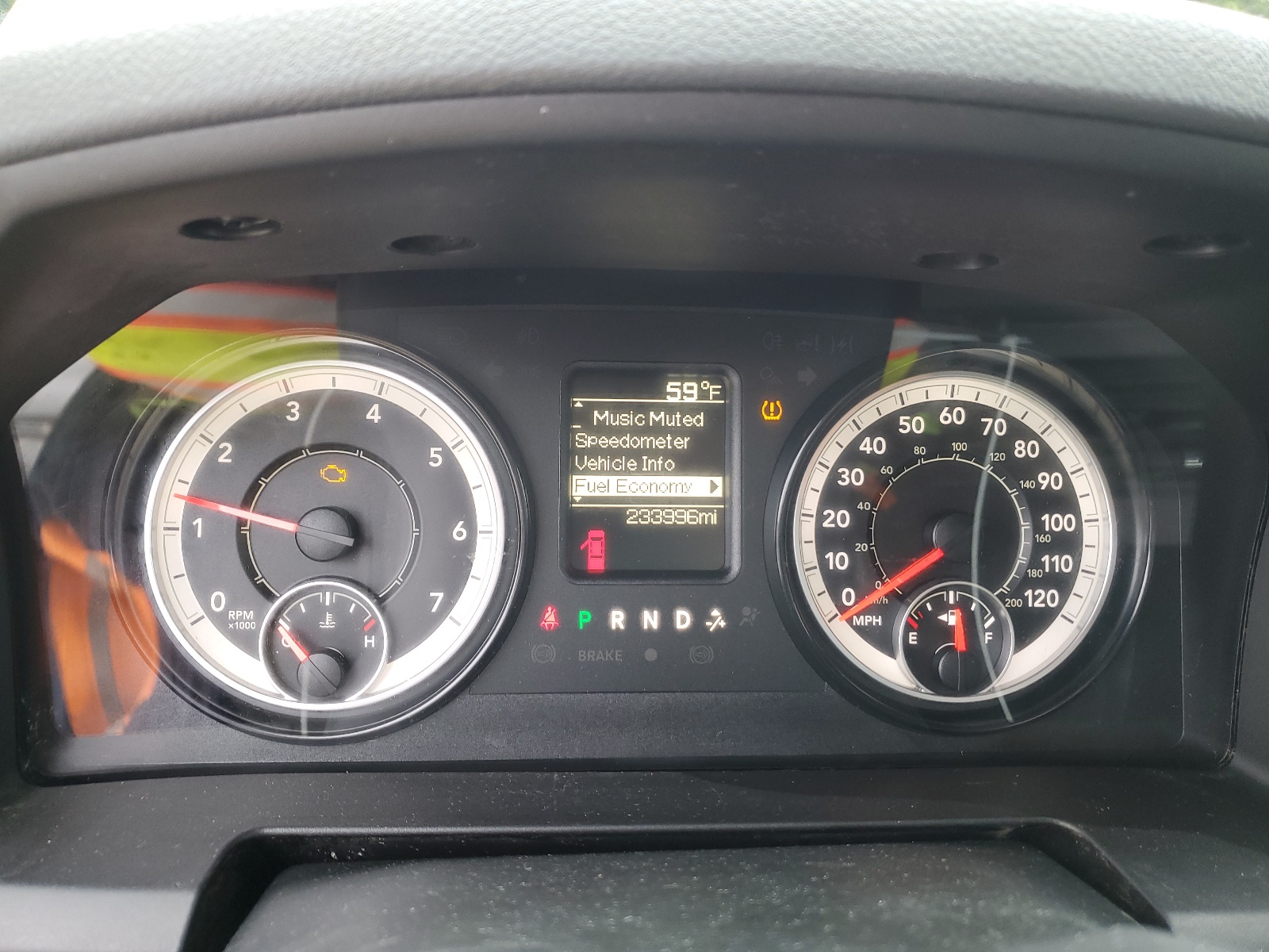 1C6RR7ST4JS186071 2018 Ram 1500 St