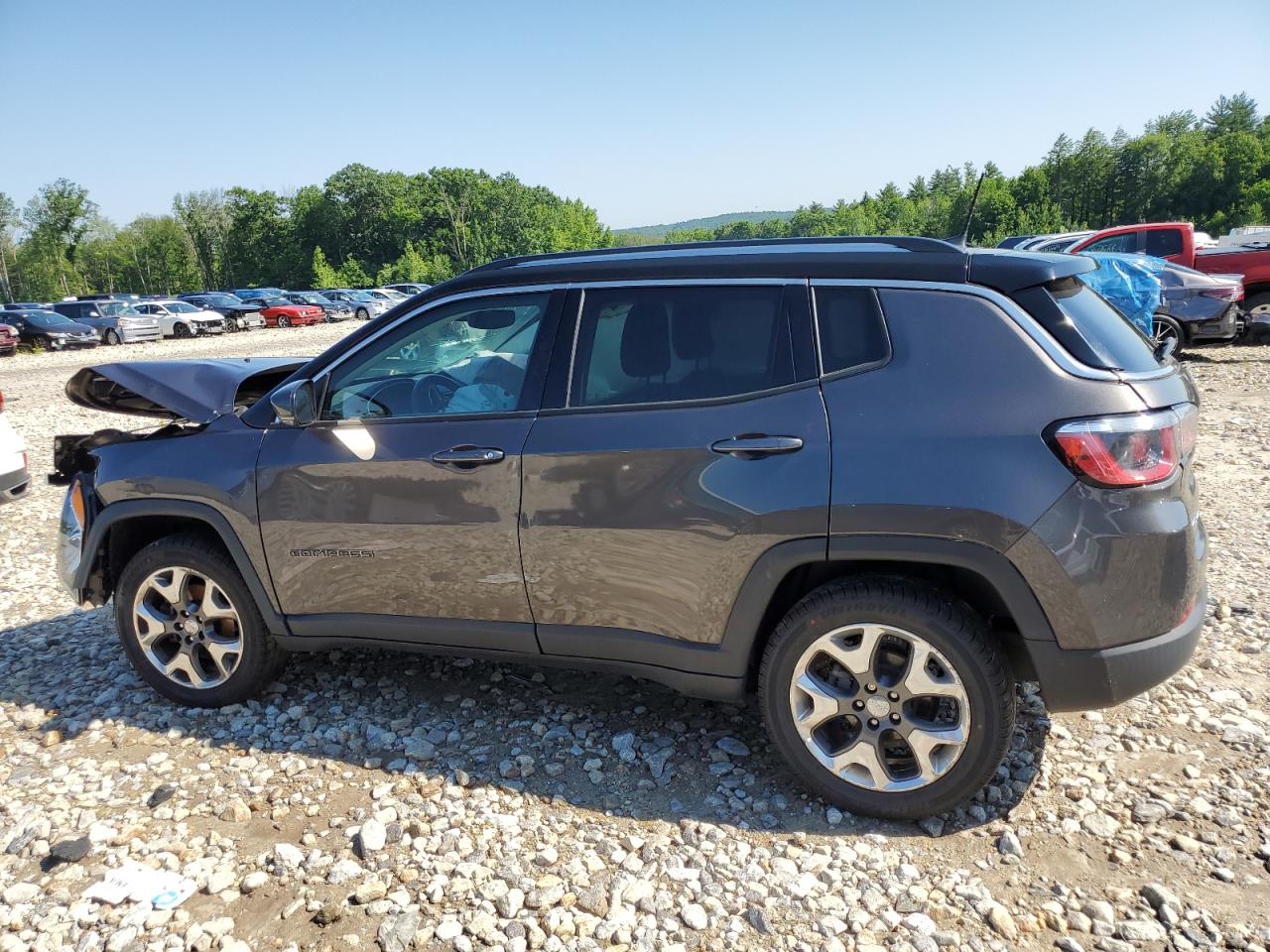 3C4NJDCB8JT432928 2018 JEEP COMPASS - Image 2