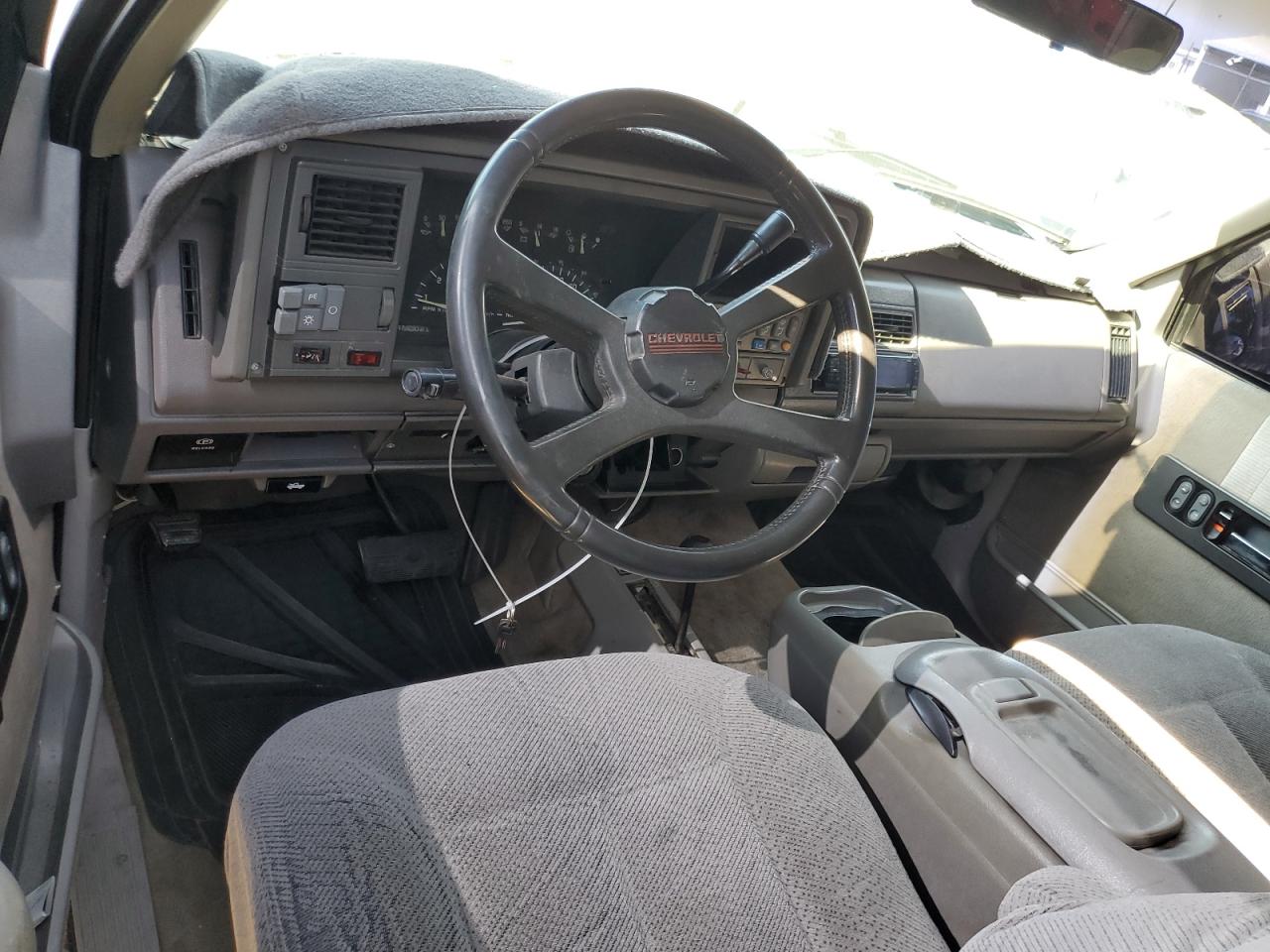 1992 Chevrolet Gmt-400 K1500 VIN: 2GCEK19K4N1167242 Lot: 59278394