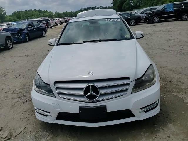 2013 Mercedes-Benz C 250 VIN: WDDGF4HB3DR266906 Lot: 61111044