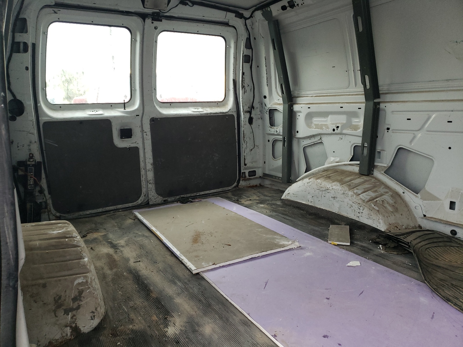 1FTNE24W68DA88736 2008 Ford Econoline E250 Van