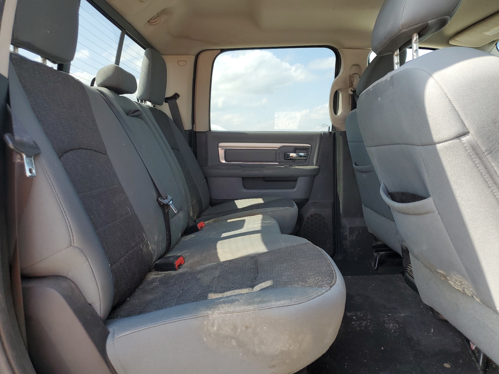 3C63RRHL7DG616762 2013 Ram 3500 Slt