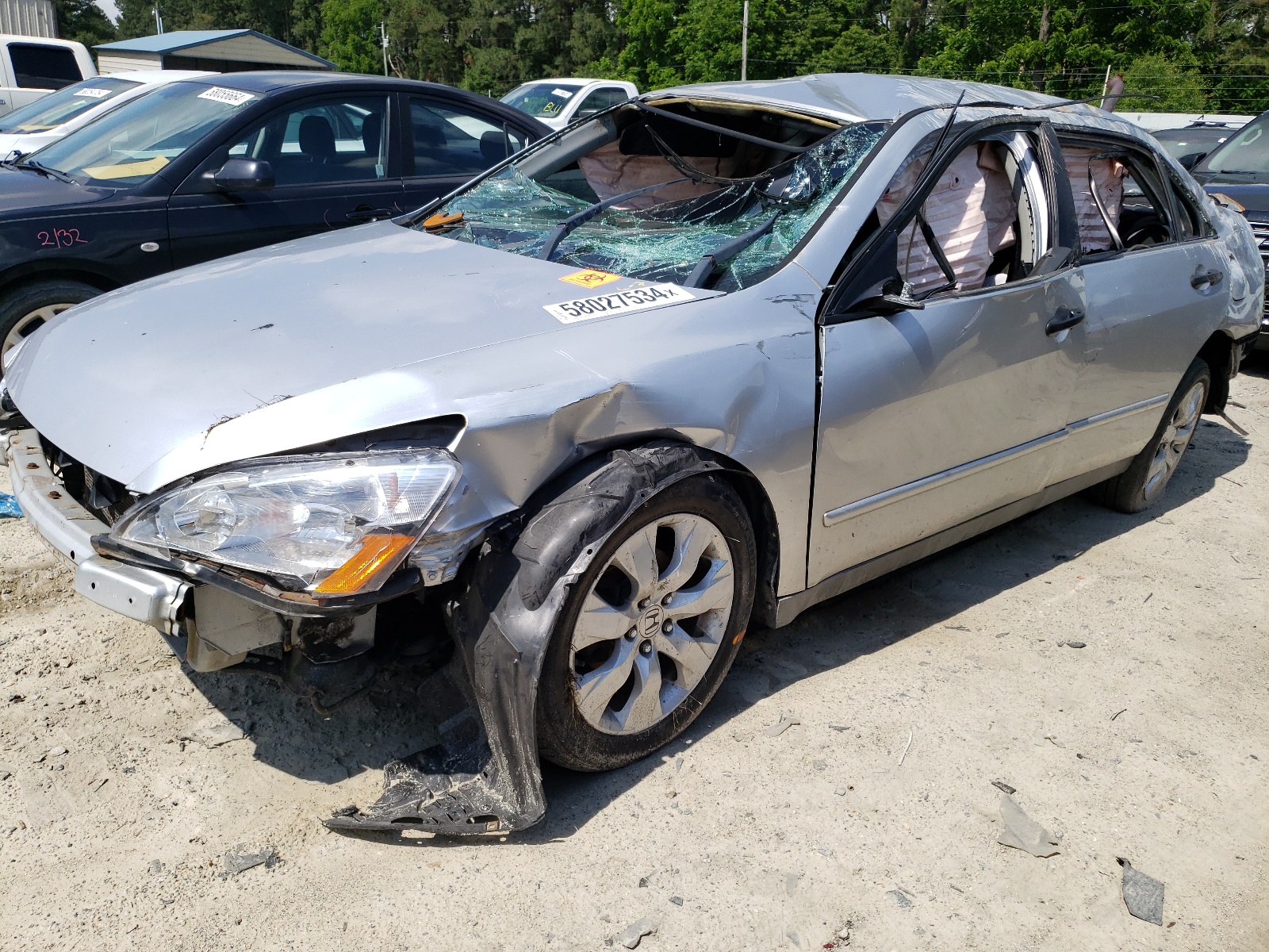 1HGCM56156A116670 2006 Honda Accord Value