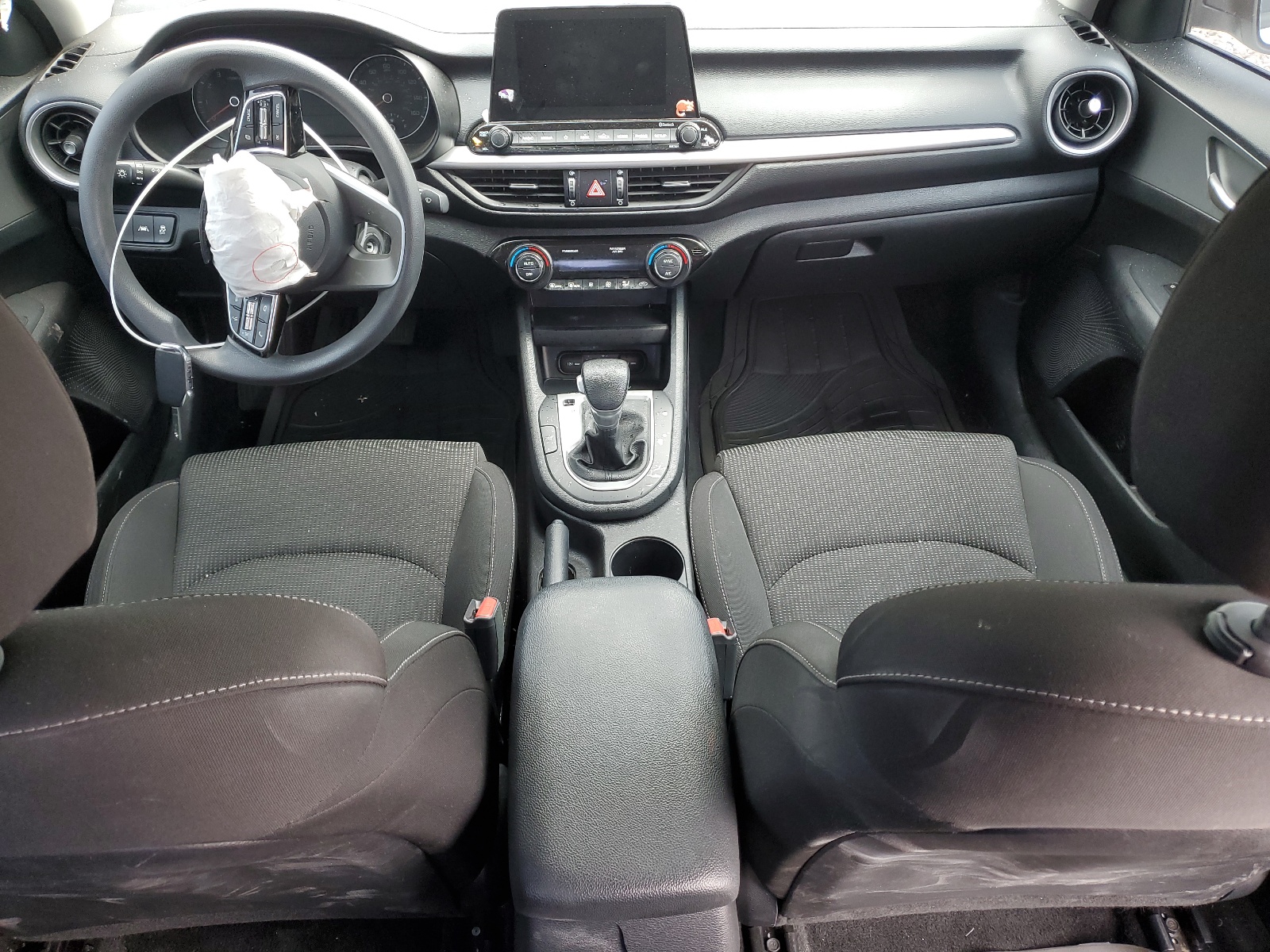 3KPF24AD6KE082422 2019 Kia Forte Fe