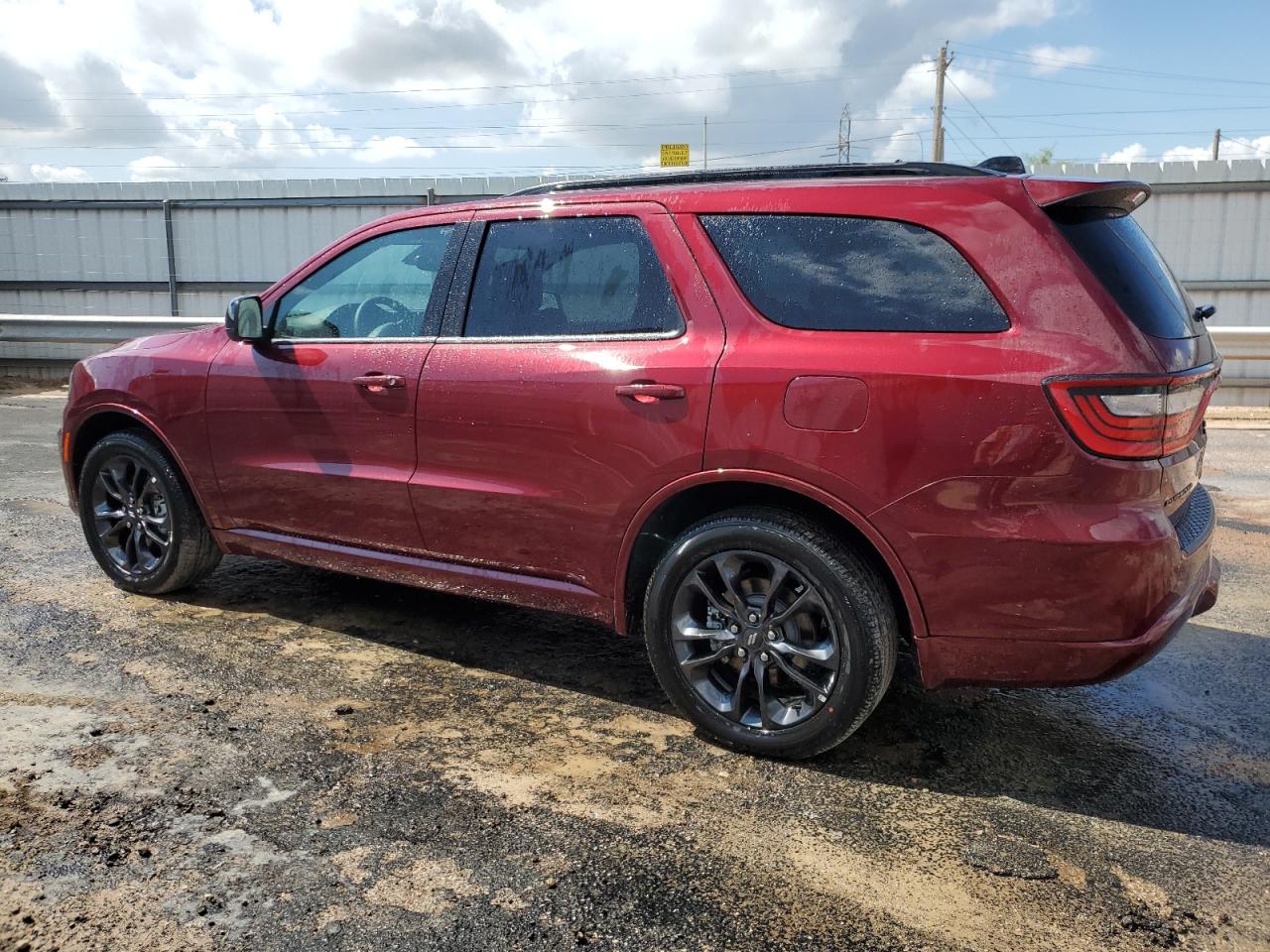 1C4RDHAG1RC149910 2024 DODGE DURANGO - Image 2