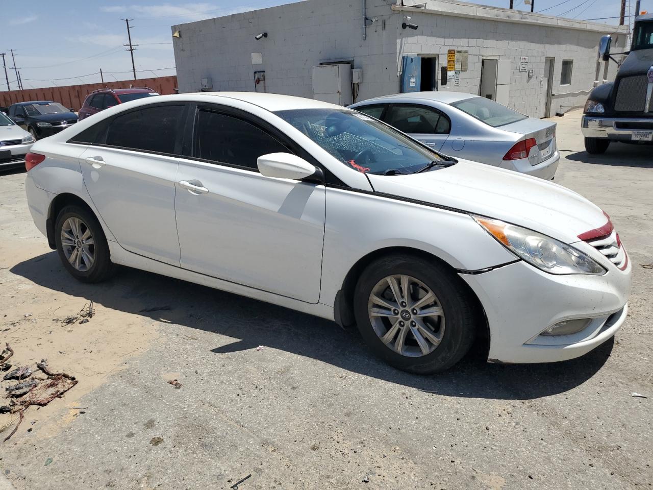 2013 Hyundai Sonata - Image 4