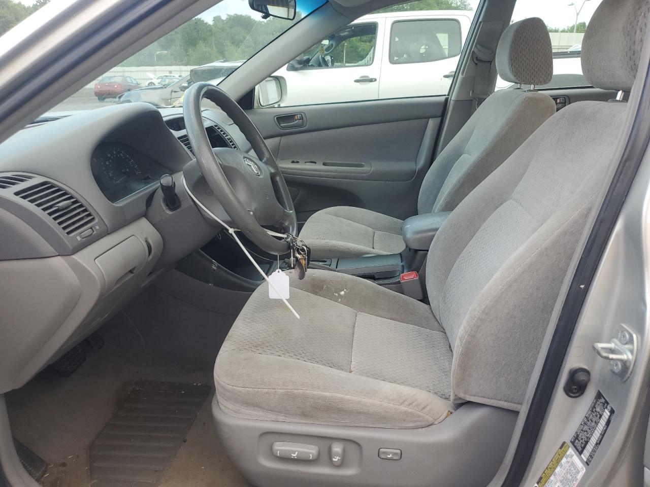 2004 Toyota Camry Le VIN: 4T1BE32K64U841793 Lot: 60027464