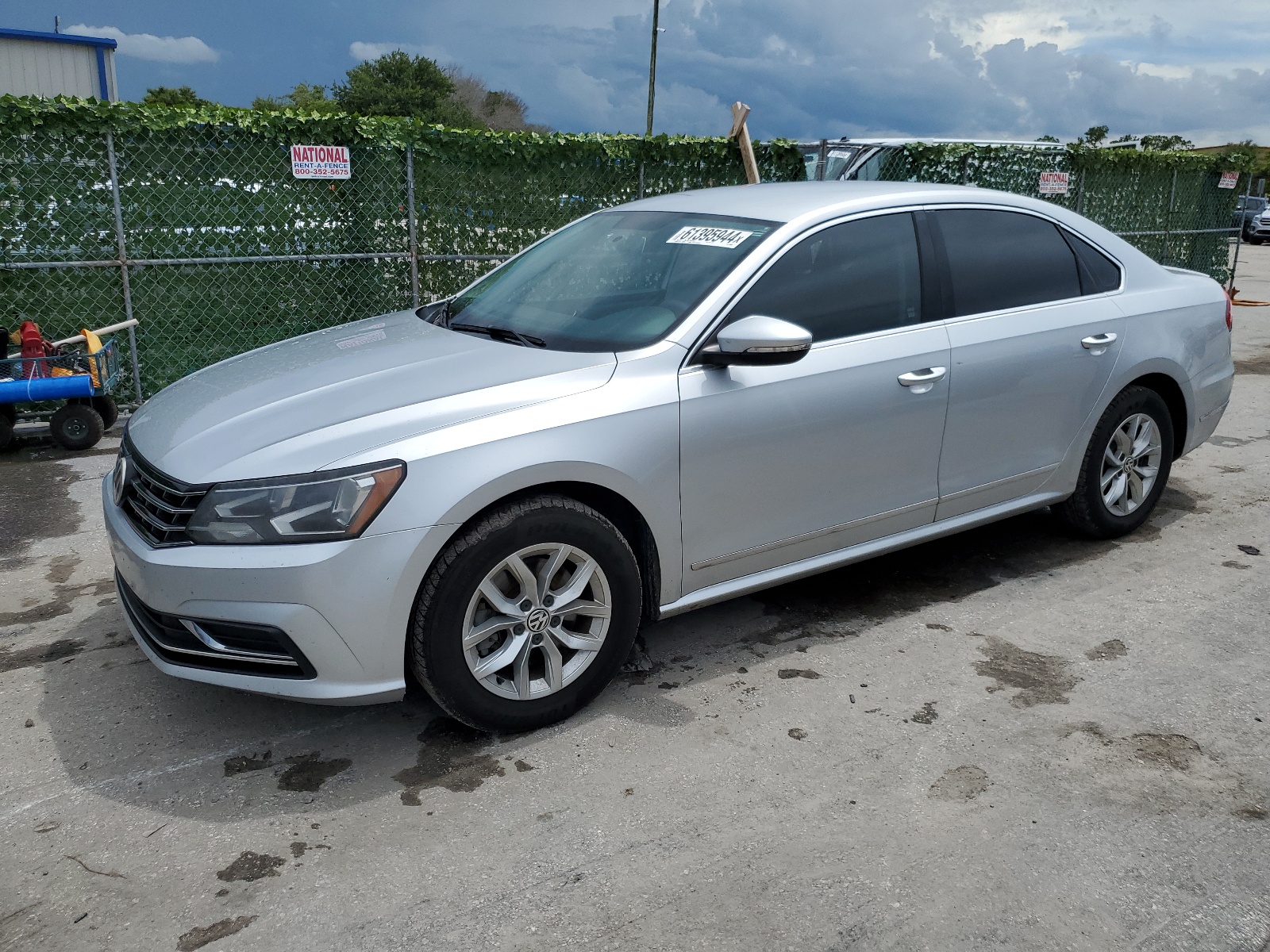 1VWAT7A33HC078289 2017 Volkswagen Passat S