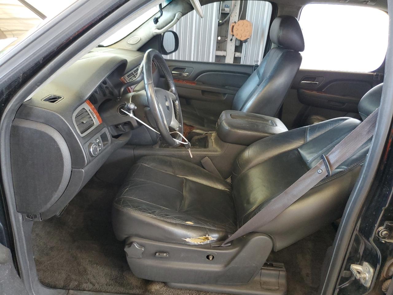 2011 Chevrolet Tahoe C1500 Lt VIN: 1GNSCBE01BR399561 Lot: 55915374