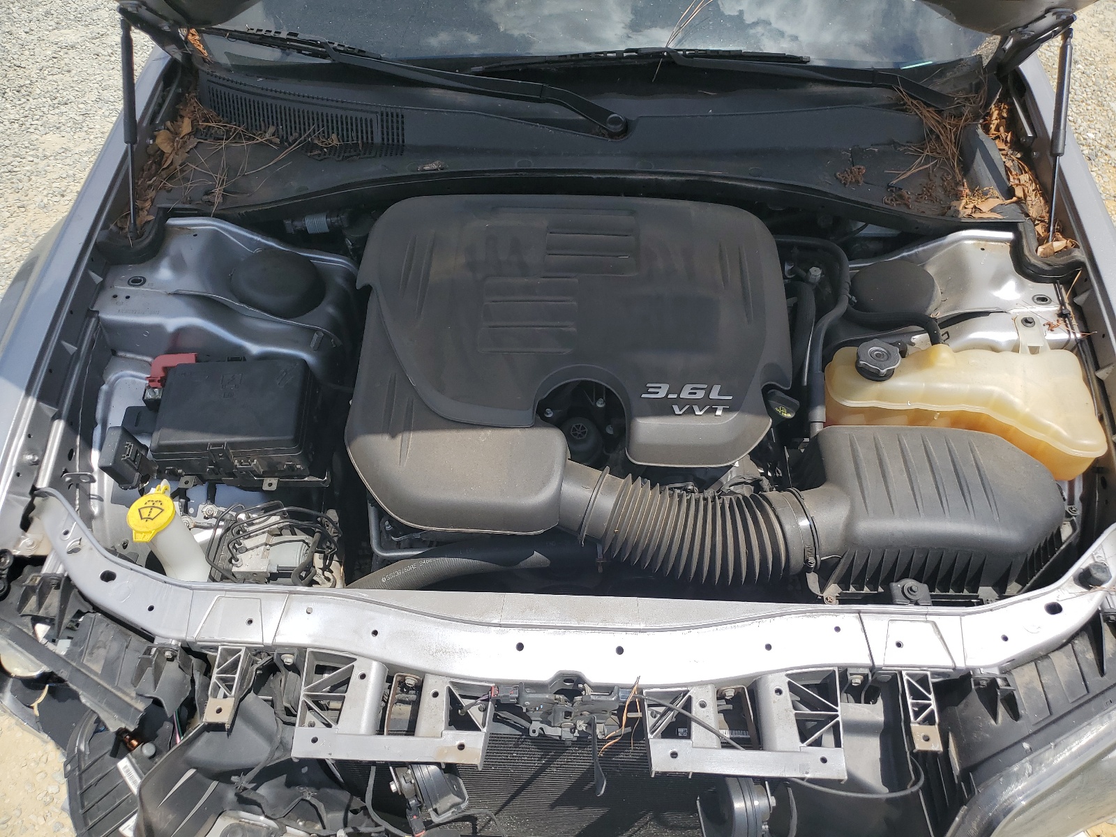 2C3CCABG0JH227601 2018 Chrysler 300 S