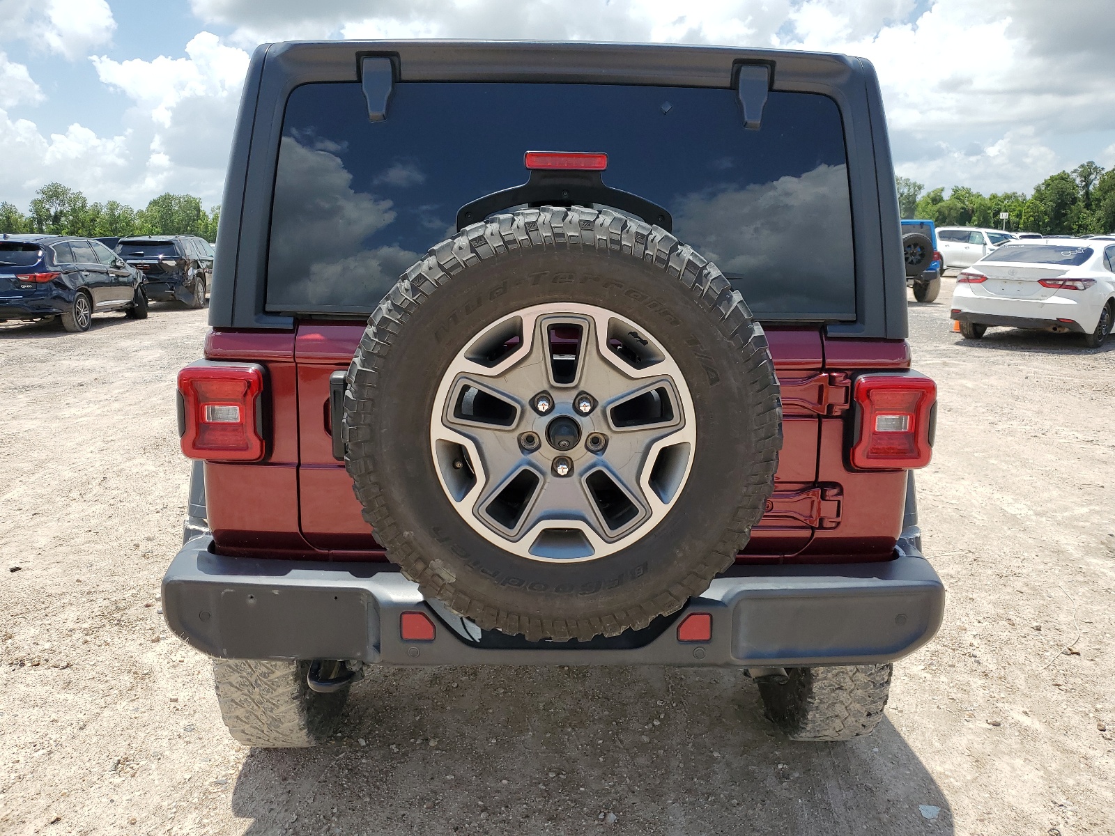 2021 Jeep Wrangler Unlimited Sport vin: 1C4HJXDN2MW679528