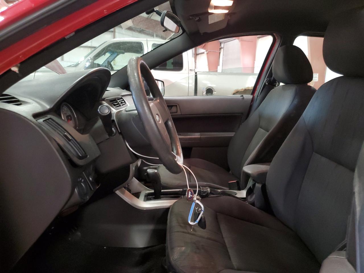 1FAHP3FN6BW199628 2011 Ford Focus Se