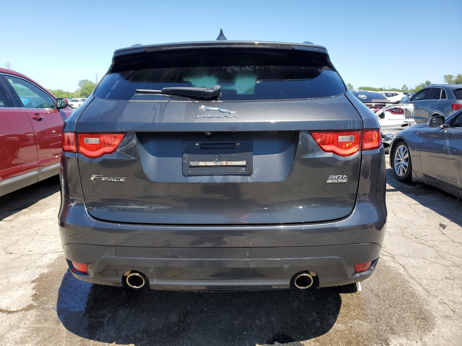 SADCL2GX1KA603348 2019 Jaguar F-Pace R - Sport