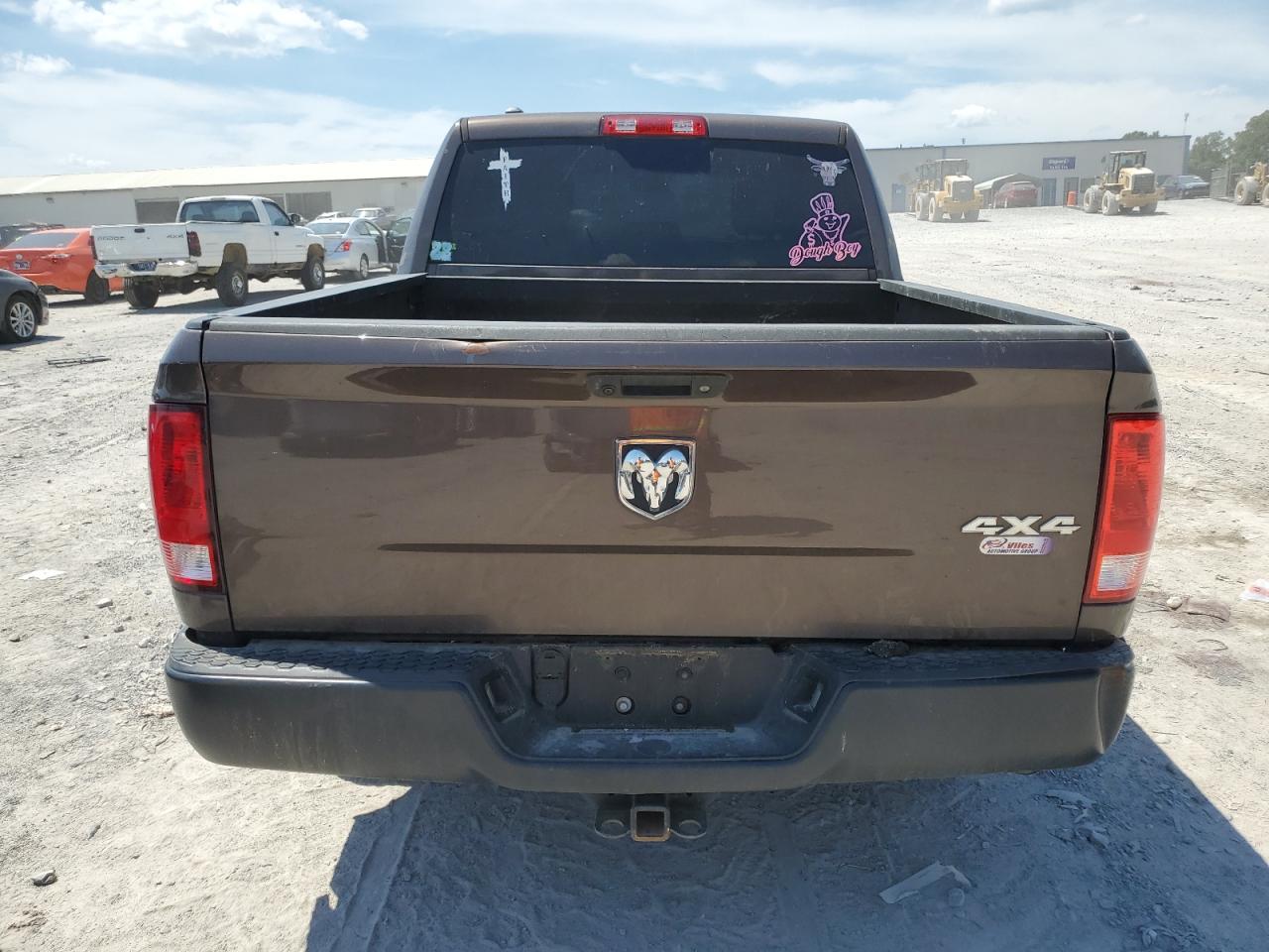 2018 Ram 1500 St VIN: 1C6RR7KT3JS300576 Lot: 60356594