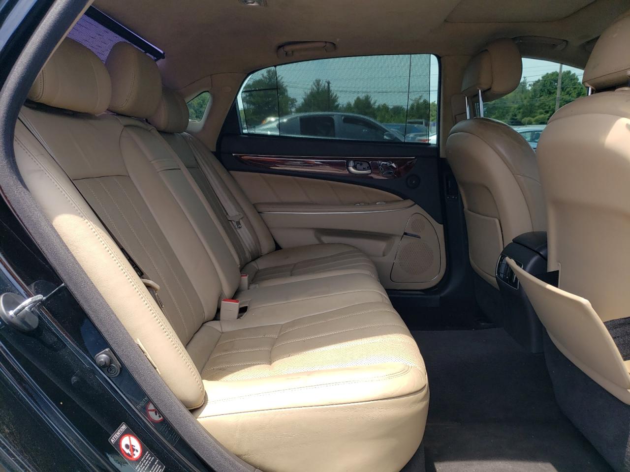 2011 Hyundai Equus Signature VIN: KMHGH4JF4BU029400 Lot: 47484565