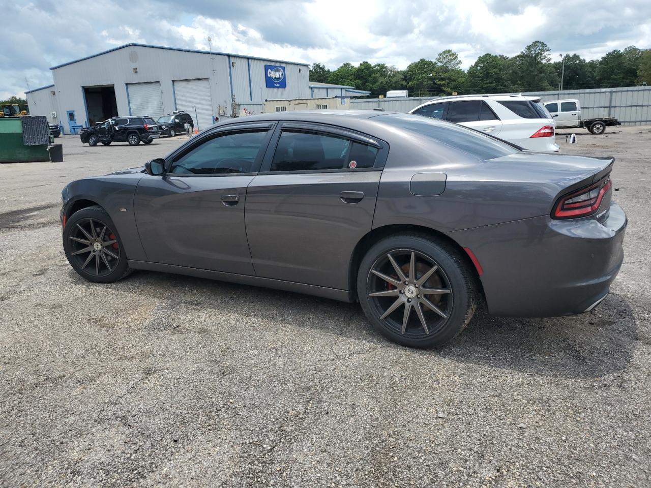 2C3CDXBG4FH771364 2015 DODGE CHARGER - Image 2