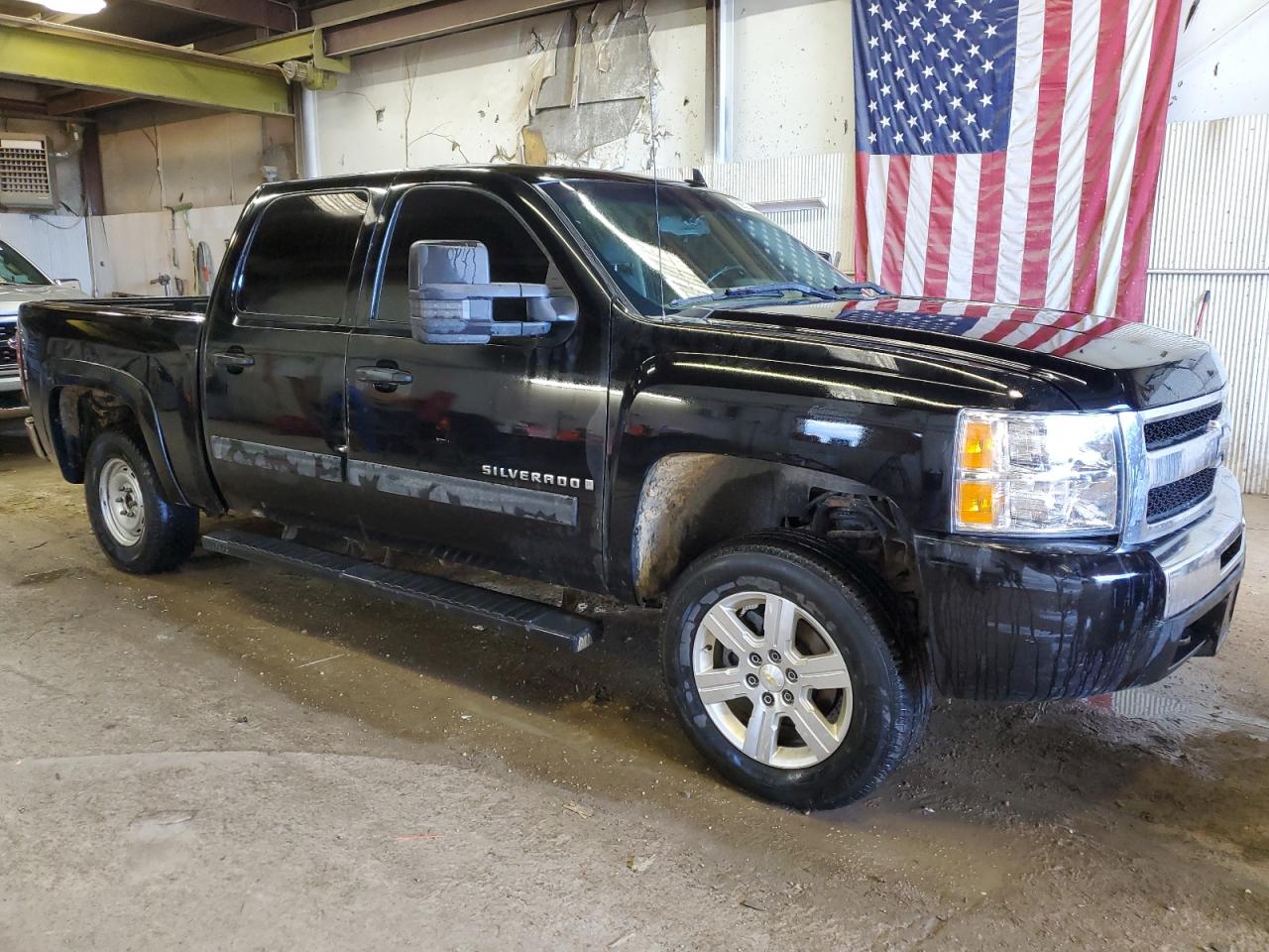 2009 Chevrolet Silverado - Image 4