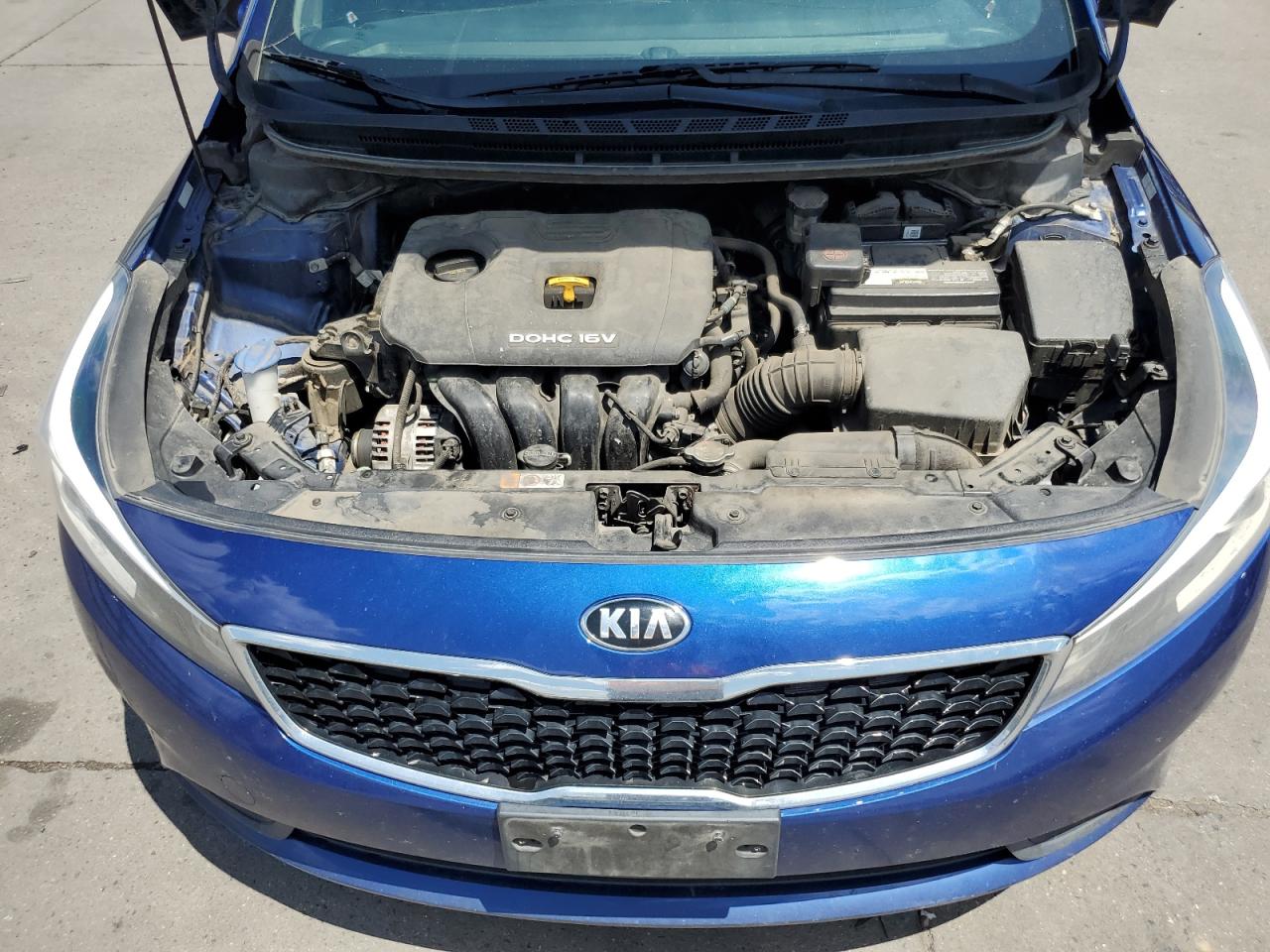 3KPFK4A76JE275761 2018 Kia Forte Lx