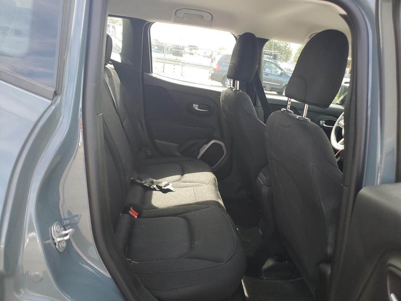 2017 Jeep Renegade Sport VIN: ZACCJBAB4HPE49550 Lot: 56369324