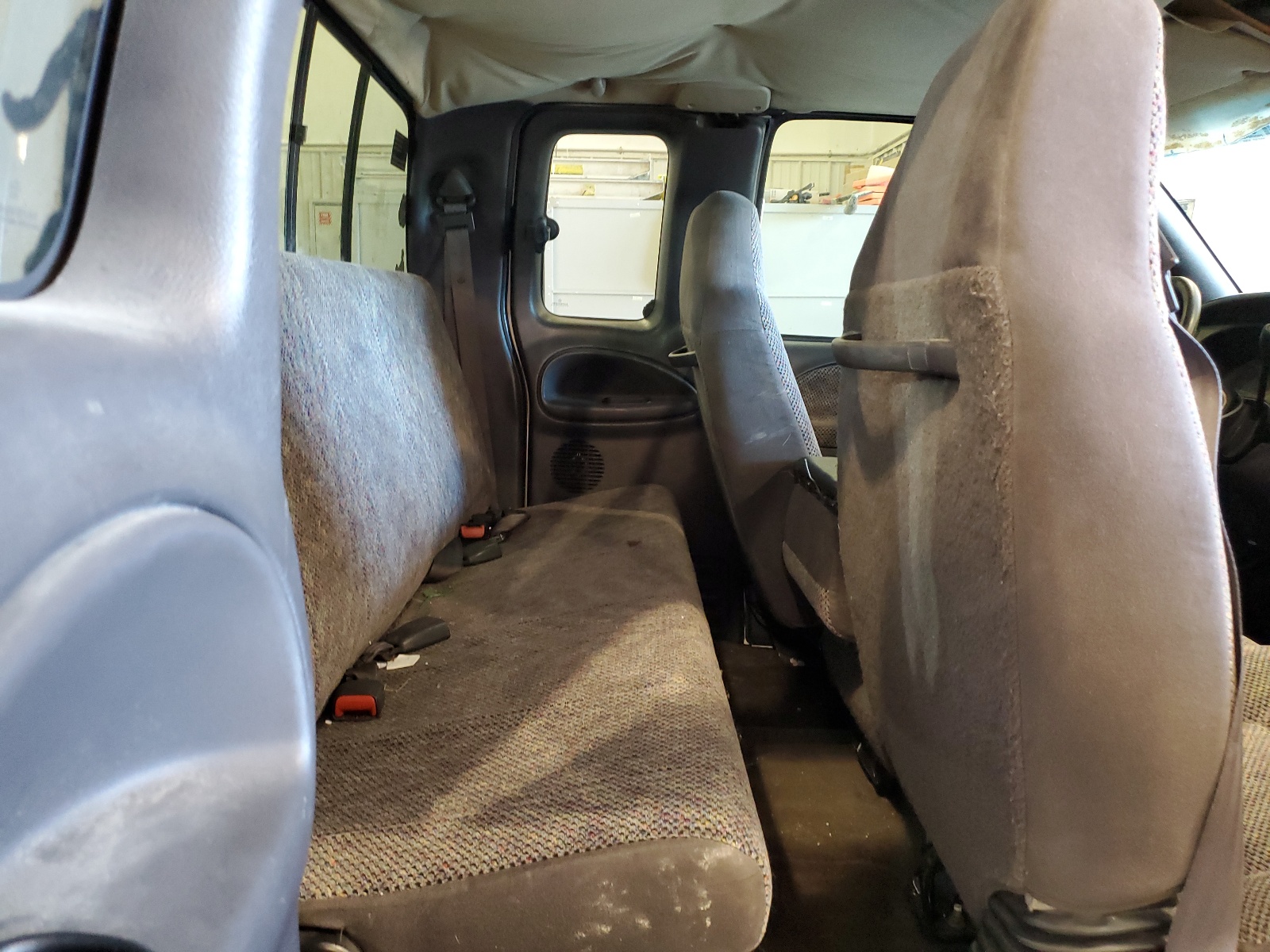 3B7HC13Y0WG226853 1998 Dodge Ram 1500