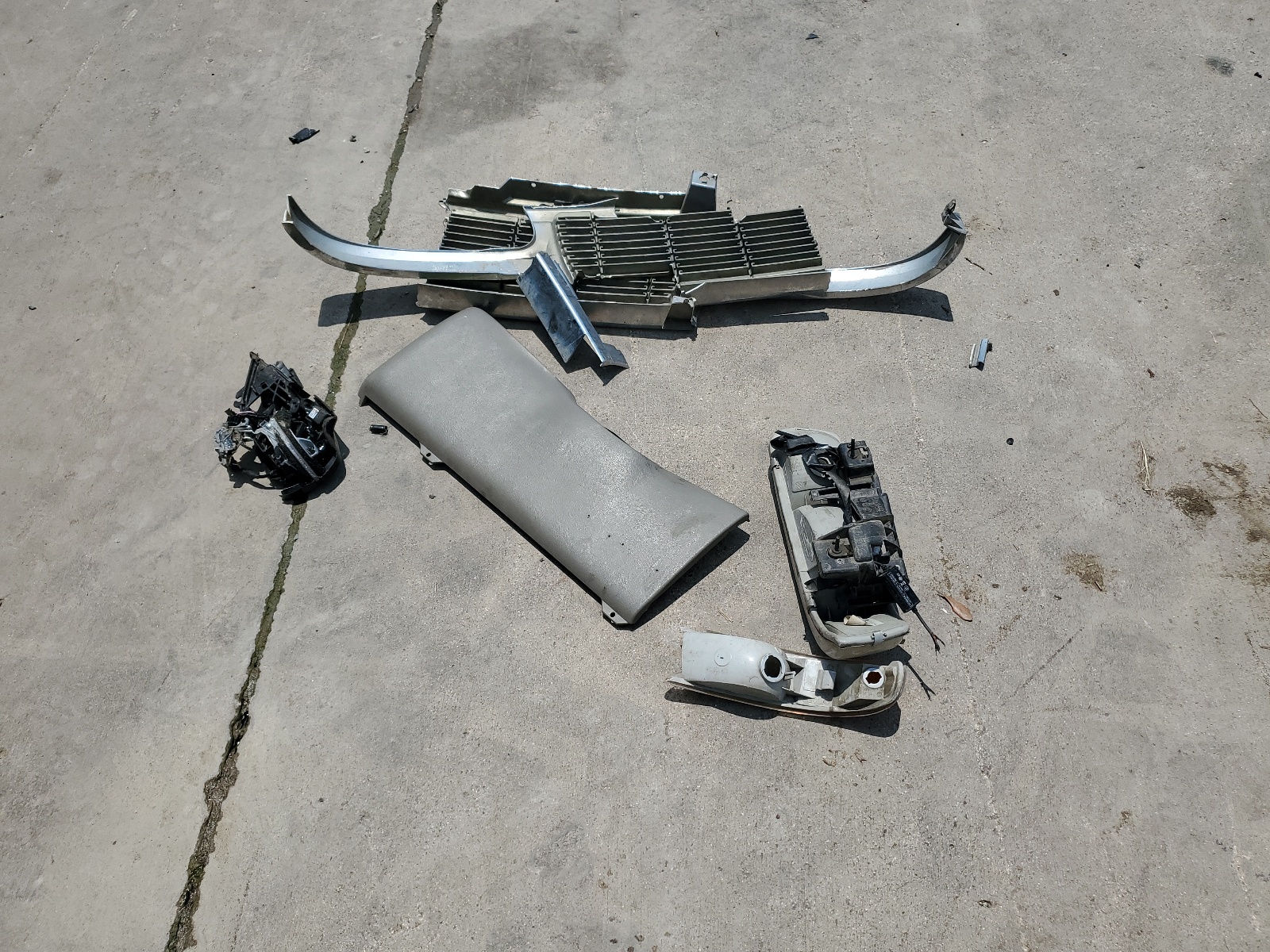 1GNEC13V34R226908 2004 Chevrolet Tahoe C1500