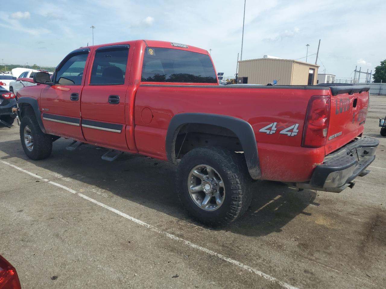 2004 Chevrolet Silverado - Image 2