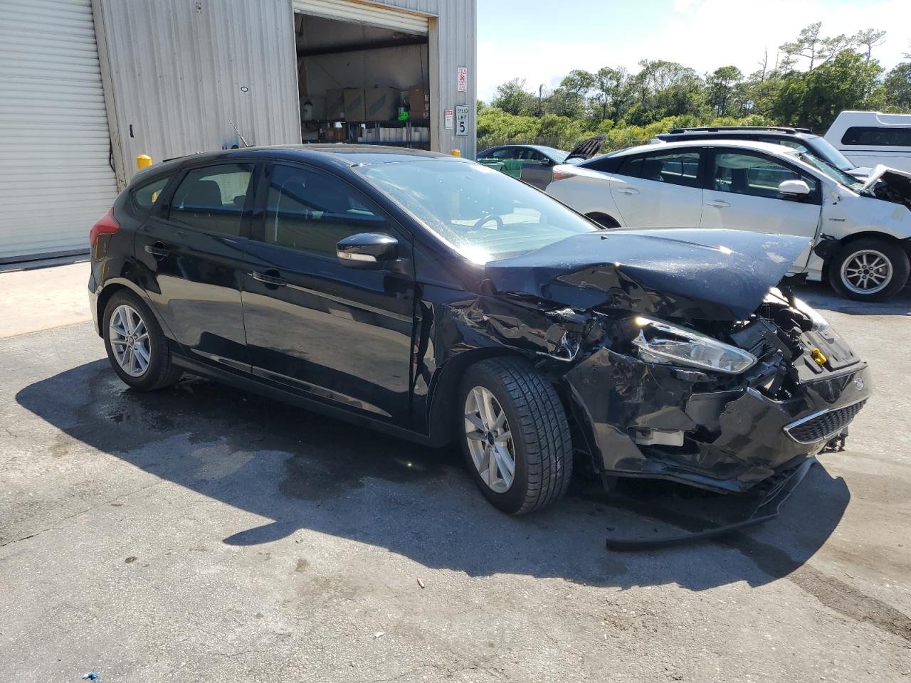 2017 Ford Focus - Image 4