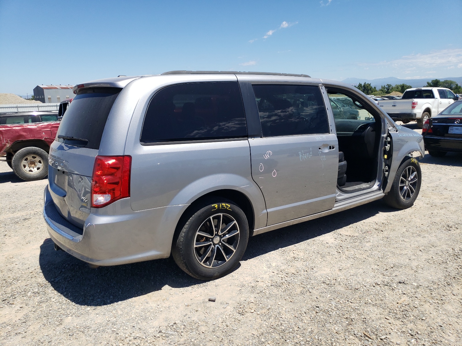 2016 Dodge Grand Caravan R/T vin: 2C4RDGEGXGR353064