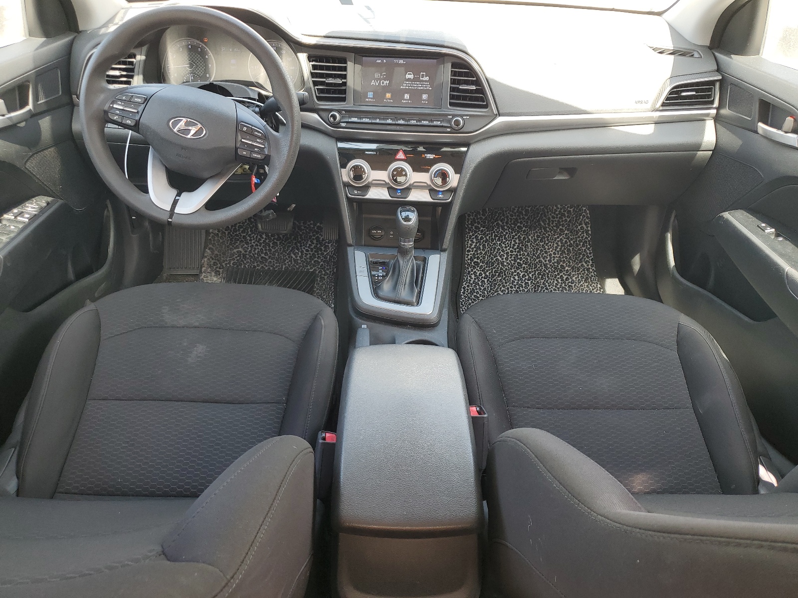 5NPD84LFXKH421098 2019 Hyundai Elantra Sel