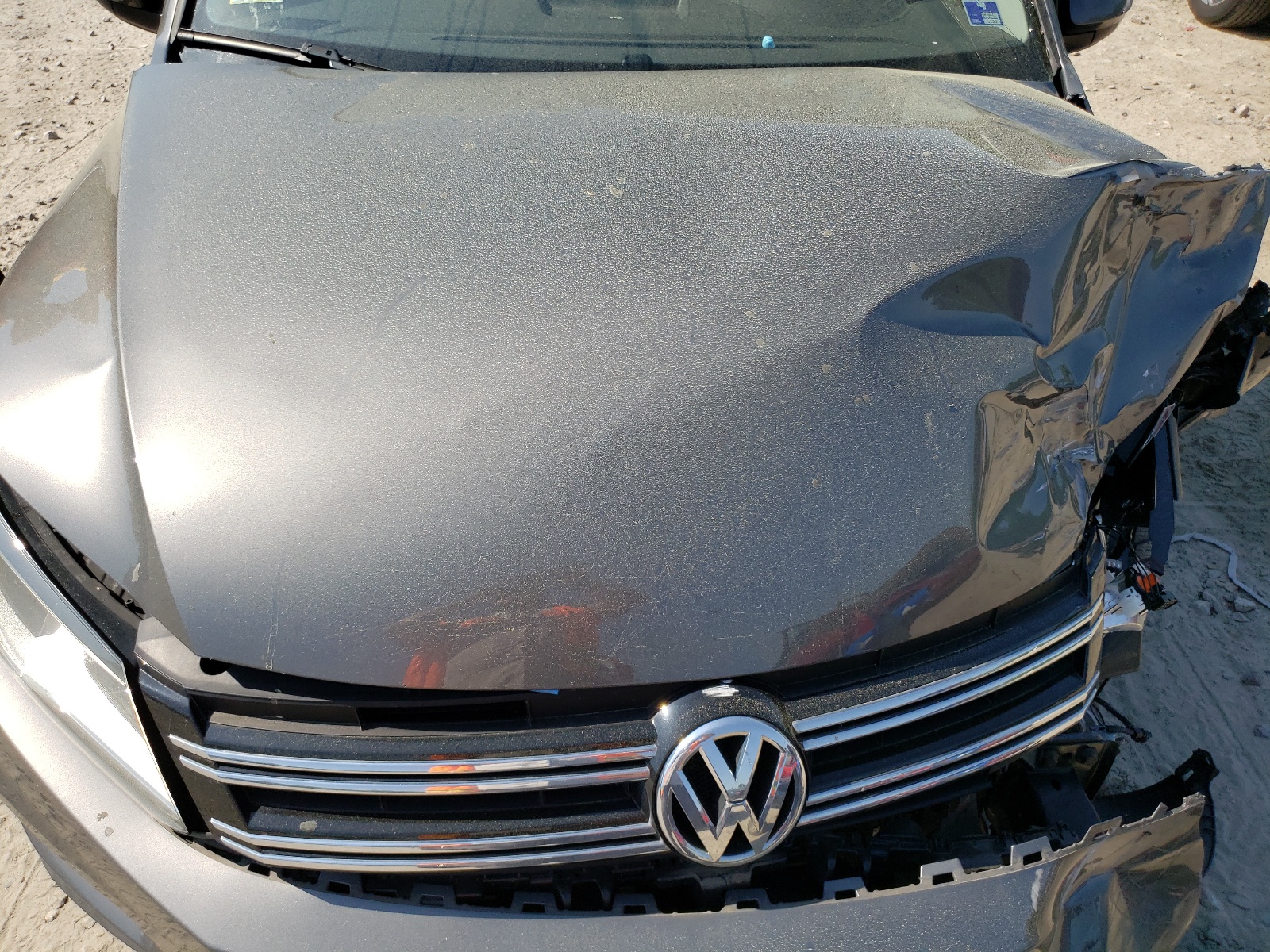 WVGBV7AXXHK049183 2017 Volkswagen Tiguan S