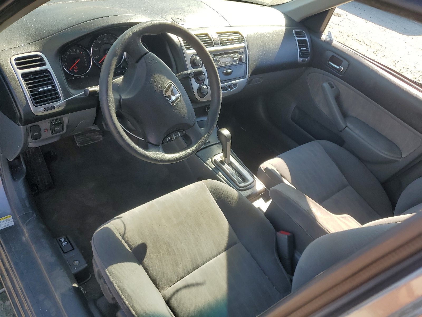 2HGES166X4H516516 2004 Honda Civic Lx