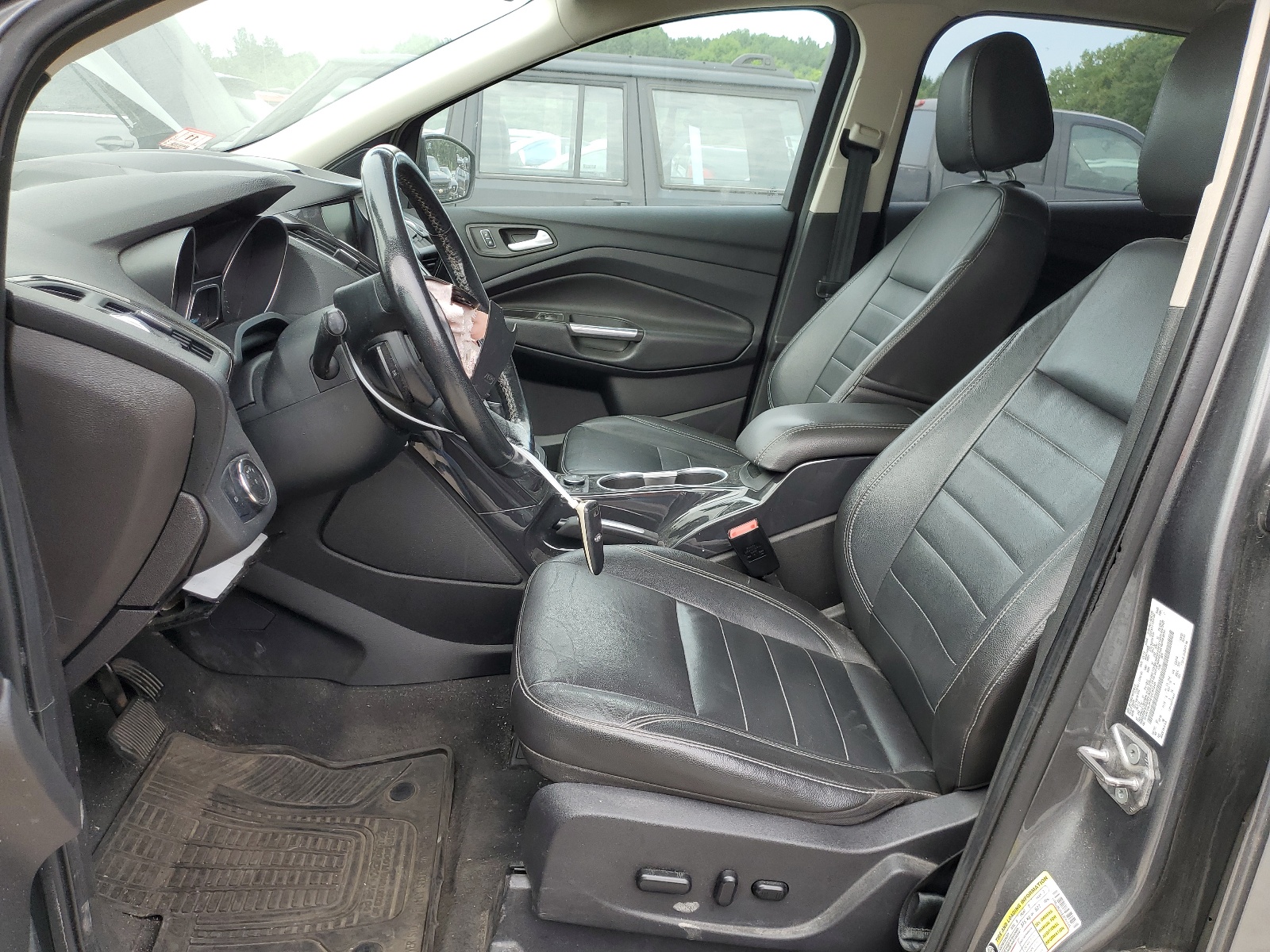 1FMCU9J91EUC97245 2014 Ford Escape Titanium